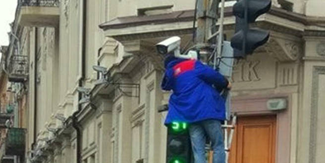 На улицах Днепра установлены роботизированные видеокамеры